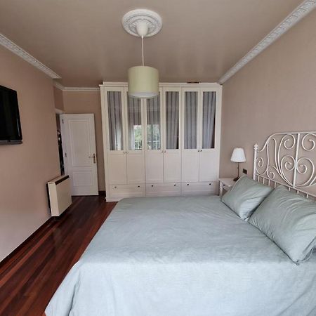 Piso De 3 Habitaciones A 3 Minutos De La Playa. Ribeira Kültér fotó