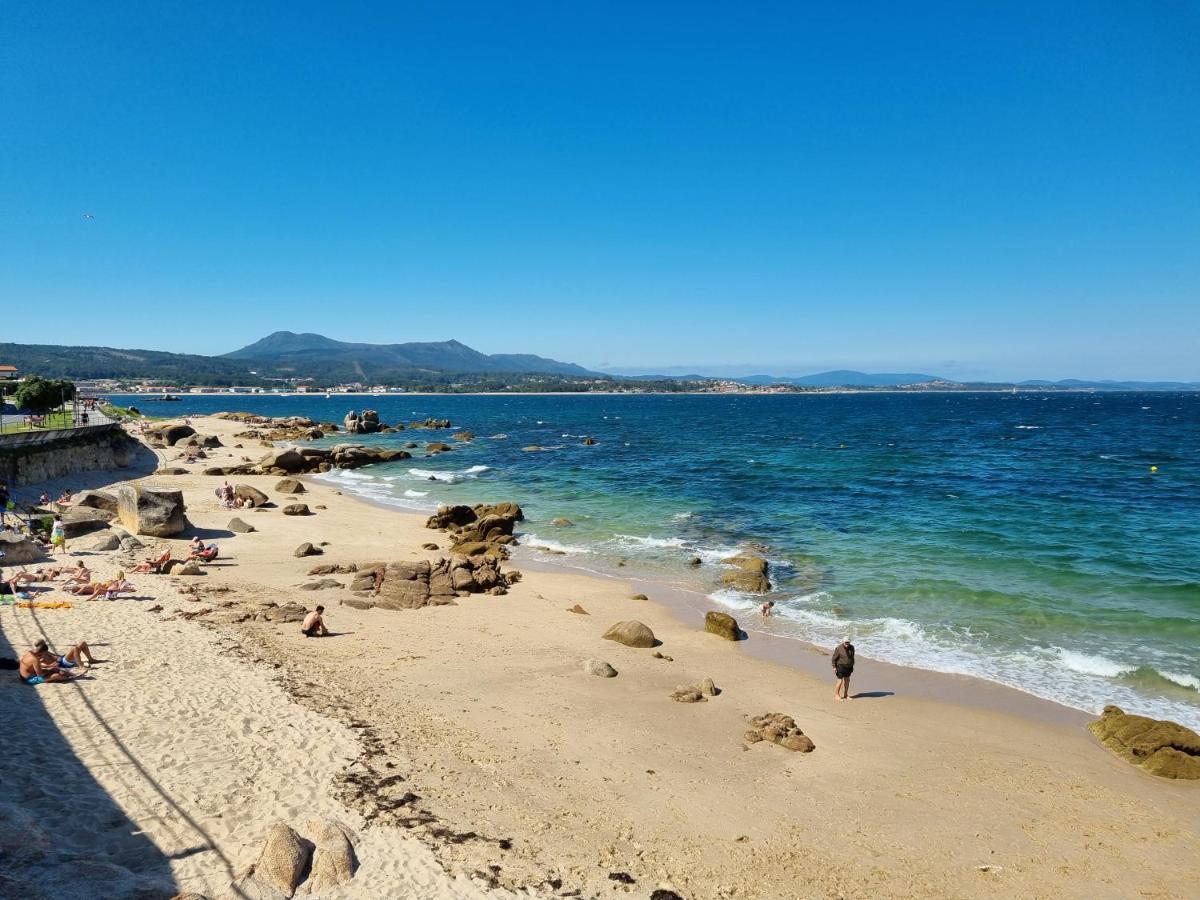 Piso De 3 Habitaciones A 3 Minutos De La Playa. Ribeira Kültér fotó